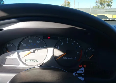 2001 Nissan Sentra Gxe z USA, uszkodzony, nr VIN 3N1CB51D41L445421